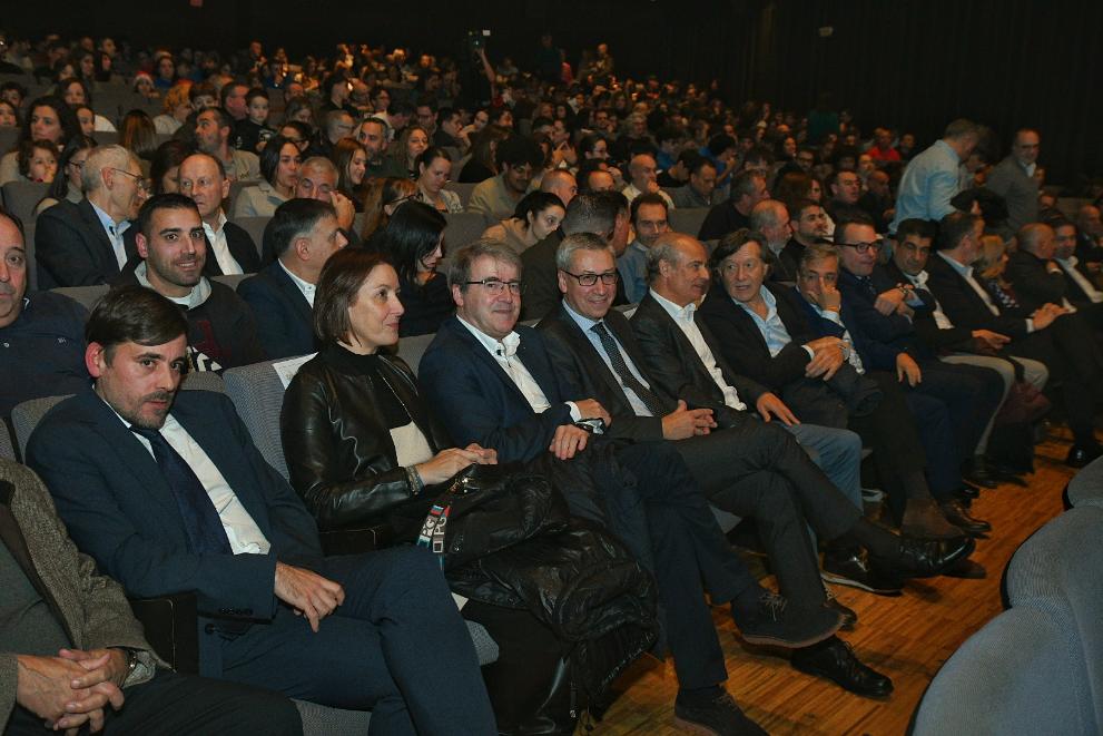 Imaxe 3 de 3 asociada á nova