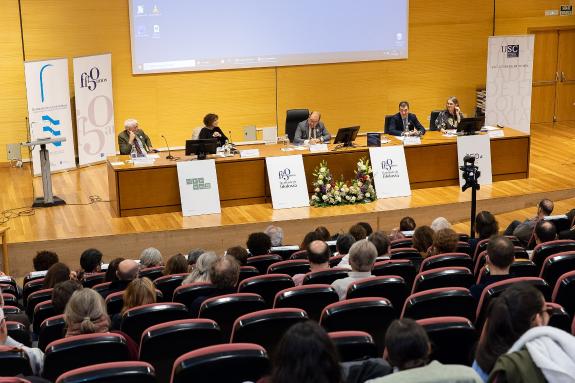 Imaxe da nova:Román Rodríguez destaca o medio século da Facultade de Filoloxía de Santiago formando profesionais da lingua e da cultura