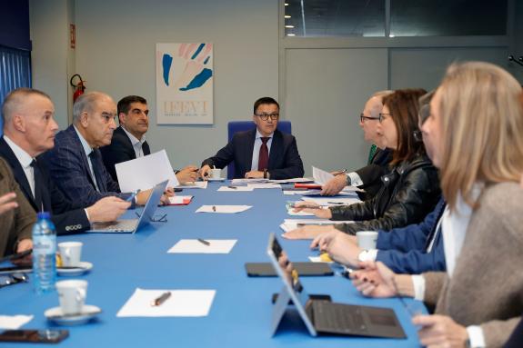 Imagen de la noticia:El patronato del Ifevi aprueba por unanimidad la constitución de una comisión de trabajo de carácter técnico para diseñar el...