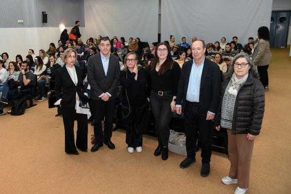 Imagen de la noticia:El conselleiro de Educación agradece el compromiso del profesorado gallego con el avance hacia una enseñanza plenamente incl...