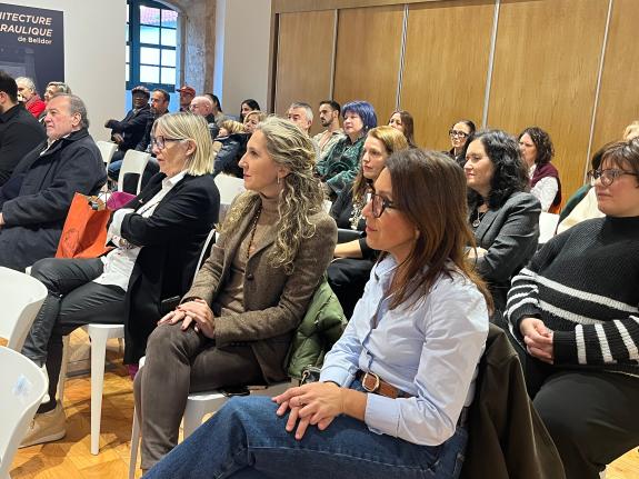 Imaxe da nova:A delegada territorial da Xunta en Ferrol apoia á Fundación Galega da Muller Emprendedora na presentación do seu novo padroado