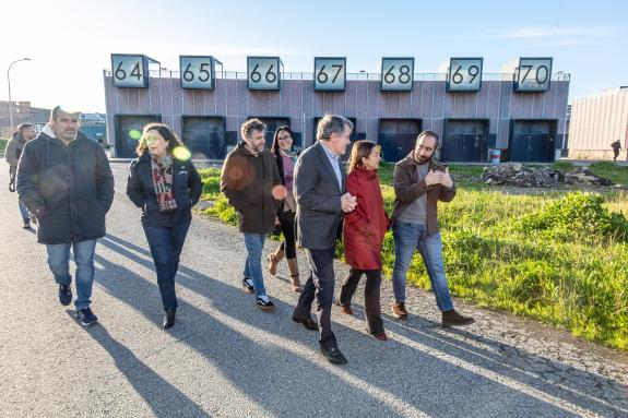 Imaxe da nova:A Consellería do Mar cederá unha parcela no porto de Rianxo para aparcadoiro público que beneficie á veciñanza