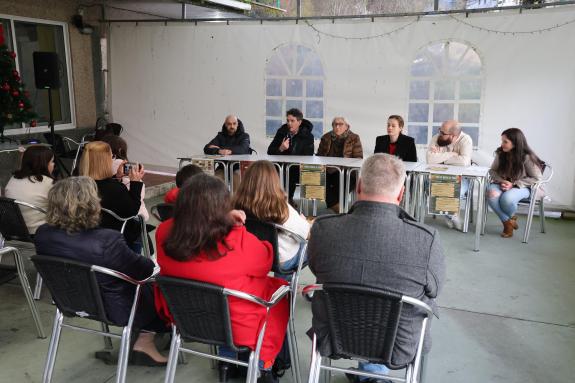 Imaxe da nova:La Xunta ofrece degustaciones de productos pesqueros gallegos en el mercado de Navidad que organiza el colegio de Parga