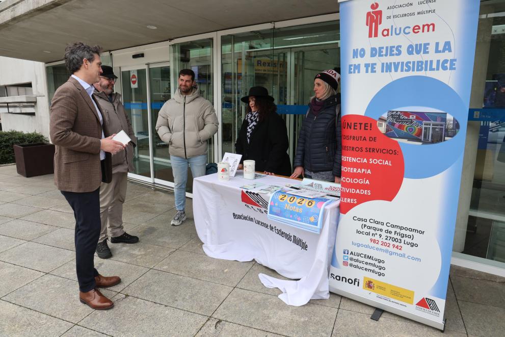 Imaxe 1 de 2 asociada á nova