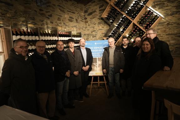 Imagen de la noticia:La Xunta apuesta por el enoturismo en Valdeorras acercando 177.000 € a la creación de nuevas experiencias vitivinícolas en l...