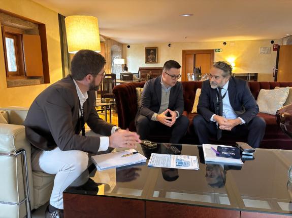 Imaxe da nova:A Xunta comparte coa OCDE a aposta pioneira polo emprendemento ligado ao territorio como motor de emprego, remuda xeracional e atra...