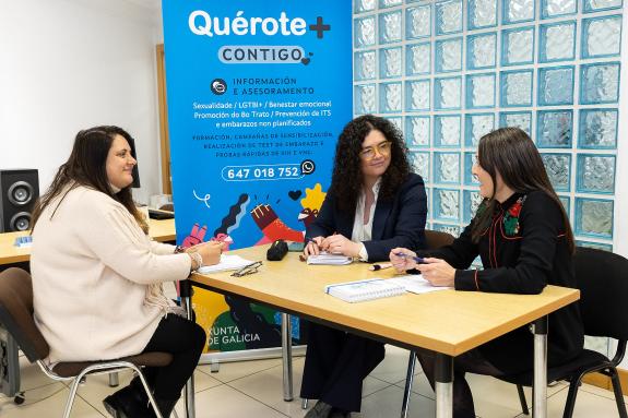 Imaxe da nova:A Xunta reforza en 2026 a formación especializada a persoal da administración autonómica, da educación e da sanidade impartidos pol...