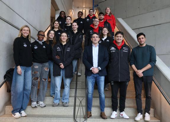 Imagen de la noticia:Arias felicita al Durán Maquinaria Ensino por obtener la clasificación para la Copa de la Reina de baloncesto