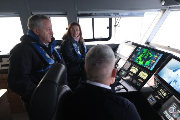 Imaxe da nova:Villaverde remarca que Galicia é a única comunidade de España cun servizo de gardacostas