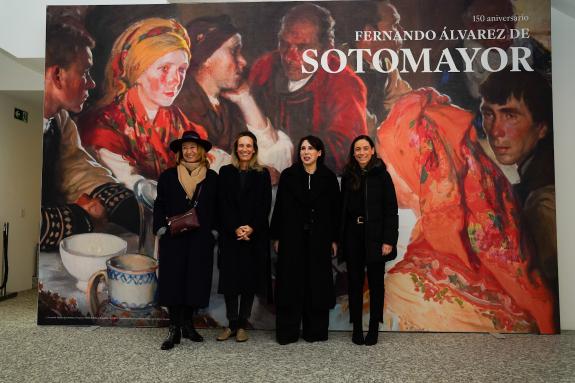 Imaxe da nova:Lorenzana visita na Fundación Barrié a exposición dedicada a Fernando Álvarez de Sotomayor acompañada por familiares do artista