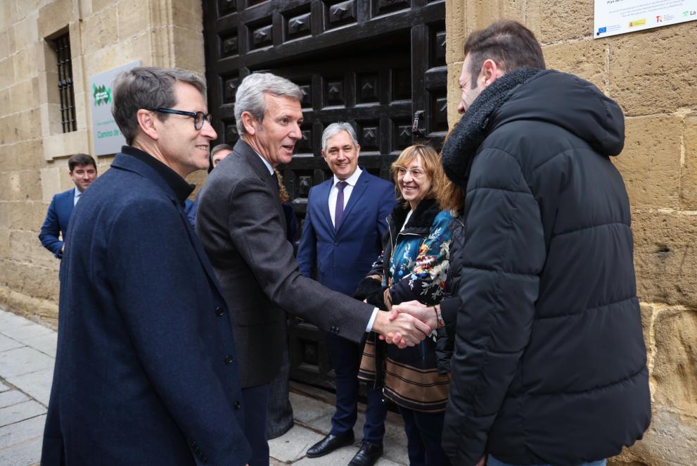 Imaxe 16 de 23 asociada á nova