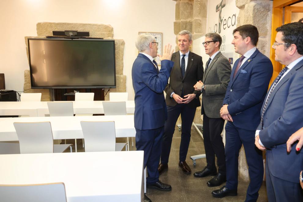 Imaxe 18 de 23 asociada á nova