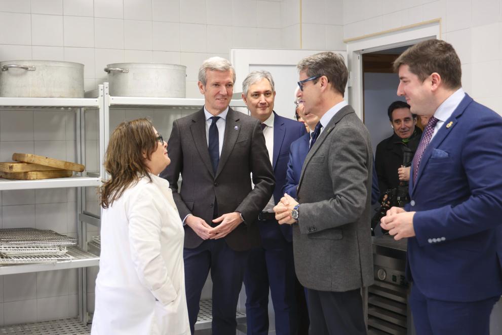 Imaxe 22 de 23 asociada á nova