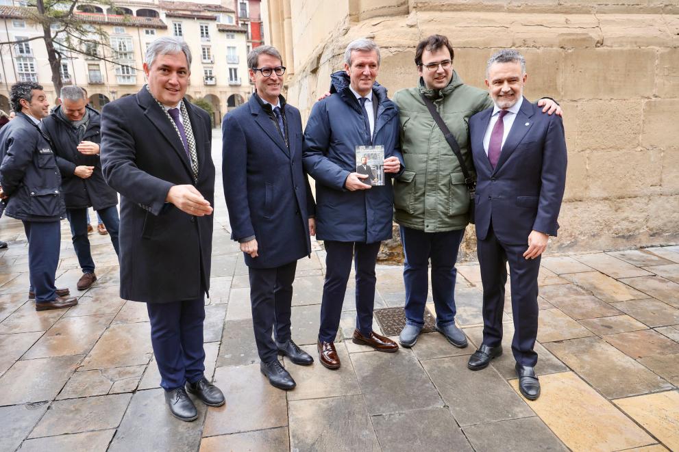 Imaxe 7 de 23 asociada á nova