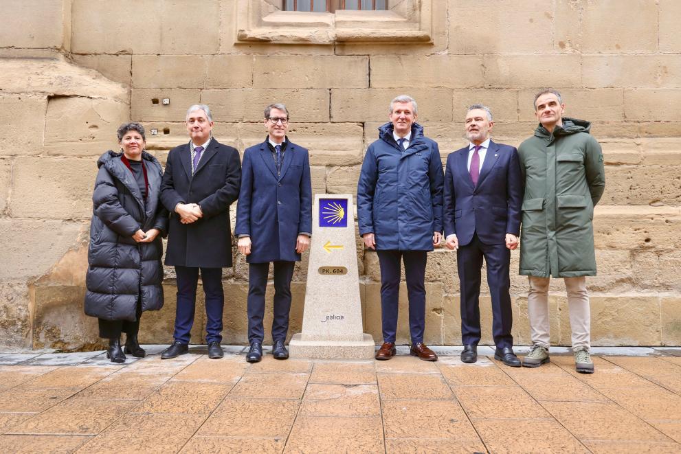 Imaxe 12 de 23 asociada á nova