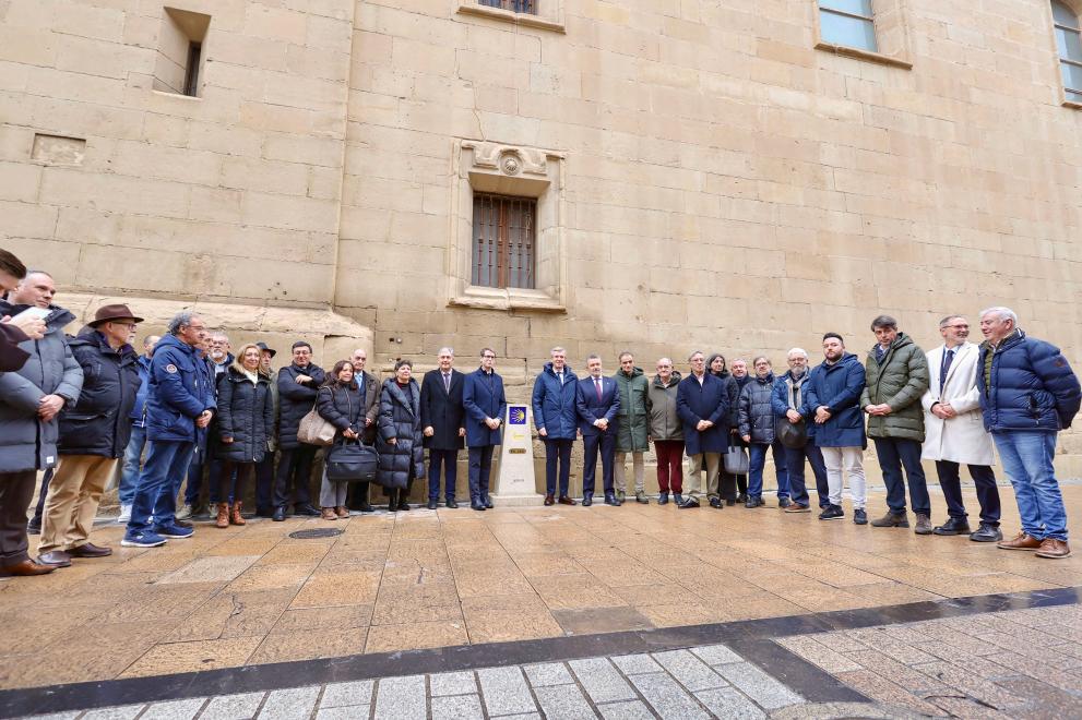 Imaxe 11 de 23 asociada á nova