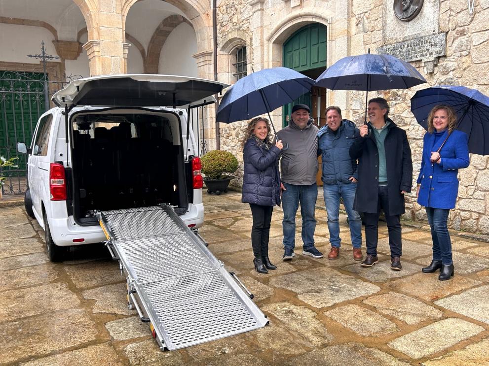 Imaxe 1 de 2 asociada á nova