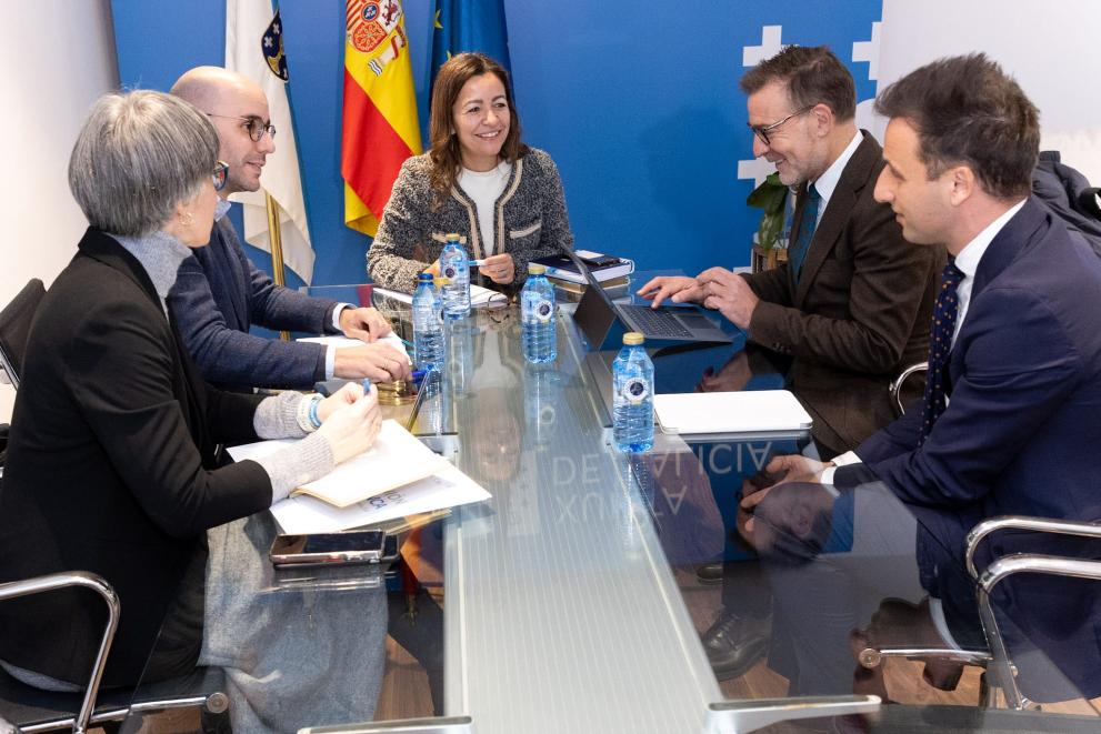 Imaxe 1 de 2 asociada á nova