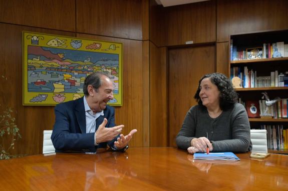 Imagen de la noticia:Belén do Campo destaca la labor de los más de 2.300 voluntarios que hacen posible el trabajo del banco de alimentos en la pr...