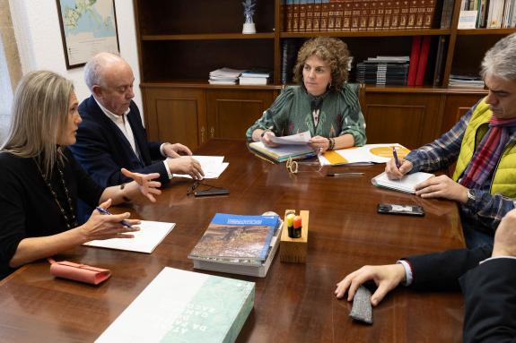 Imagen de la noticia:A Xunta reforza a súa colaboración co sector forestal a prol deste eido clave do rural galego