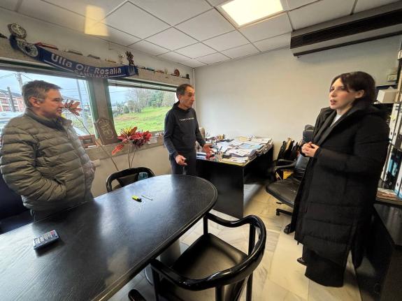 Imaxe da nova:Lorenzana anuncia axudas para a instalación de desfibriladores nas estacións de servizo do rural