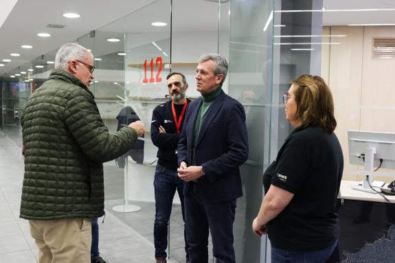 Imaxe da nova:Rueda asiste ao Centro de Emerxencias 112, onde se prepara o dispositivo de prevención ante o temporal