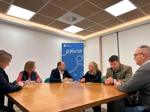 Imagen de la noticia:Xosé Merelles avanza con la noticia directiva de la Asociación de Turoperadores Receptivos de Galicia nuevas acciones de com...