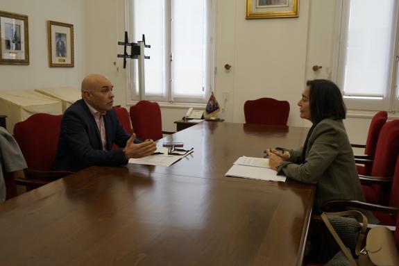 Imaxe da nova:A Xunta promove a contratación de vítimas de violencia de xénero en entidades locais para contribuír a súa emancipación e independe...