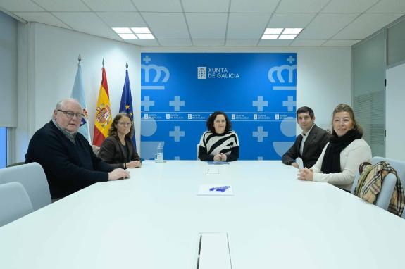 Imagen de la noticia:Belén do Campo se reúne con la noticia directiva del área comercial Obelisco y les traslada el apoyo del Gobierno gallego a ...