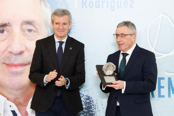 Imaxe da nova:Rueda reivindica a relación directa que existe entre os medios de comunicación e o Goberno galego