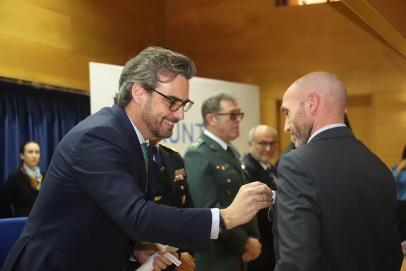 Imaxe da nova:A Xunta recoñece o traballo da Unidade de Policía Nacional Adscrita de Galicia para garantir a seguridade da cidadanía