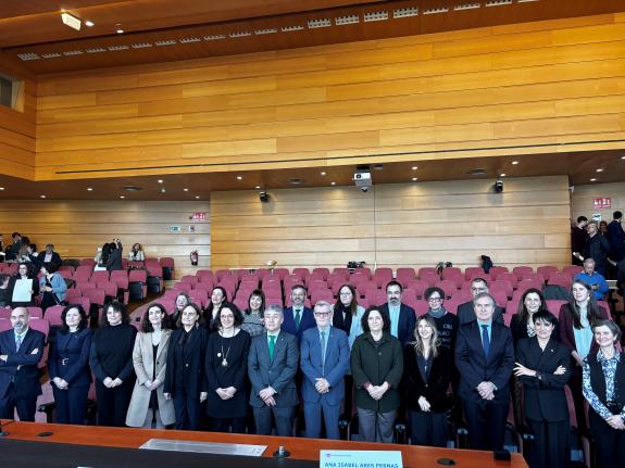 Imaxe da nova:Belén do Campo asiste ao acto do Día da Universidade da UDC