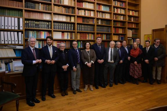Imagen de la noticia:Belén do Campo asiste á conferencia impartida por Pedro Jesús Pacheco, xefe superior de Policía de Galicia