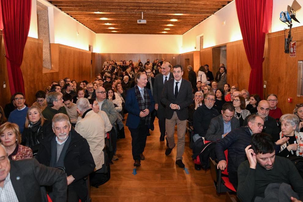 Imaxe 2 de 4 asociada á nova