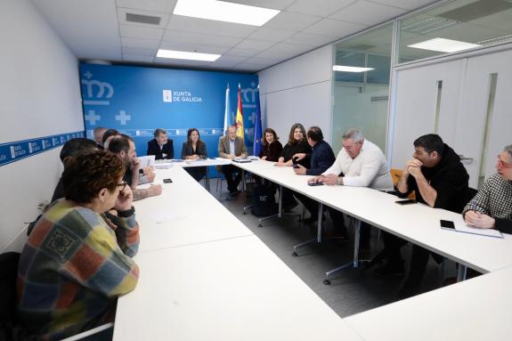 Imaxe da nova:Villaverde traslada ás confrarías da ría de Pontevedra os principais beneficios do proxecto de dragaxe do Lérez