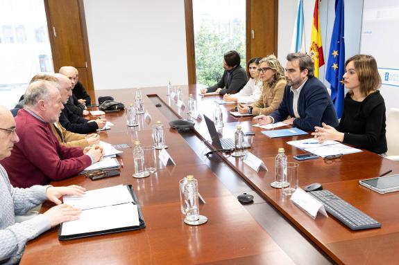 Imaxe da nova:A Xunta comparte co Foro cidadán polo ferrocarril a demanda de melloras ferroviarias en Ferrolterra