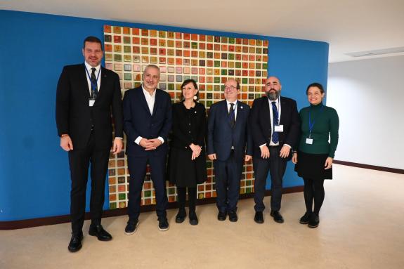 Imagen de la noticia:La Xunta avanza con la Unesco en la estrategia de cara a impulsar la candidatura de la Ribeira Sacra a Patrimonio Mundial en...