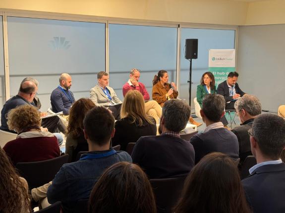 Imaxe da nova:A Xunta leva a Barcelona o modelo pioneiro de EdugaliA, que usará a intelixencia artificial para reducir a burocracia no ensino