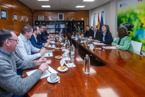 Imagen de la noticia:La Xunta muestra la eficiencia del complejo ambiental de Cerceda a los ayuntamientos que se adhirieron este año al modelo de...