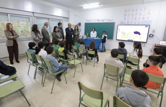 Imaxe da nova:A Xunta conciencia este curso a máis de 3.000 escolares de primaria sobre a importancia dos ríos e as consecuencias de posibles des...