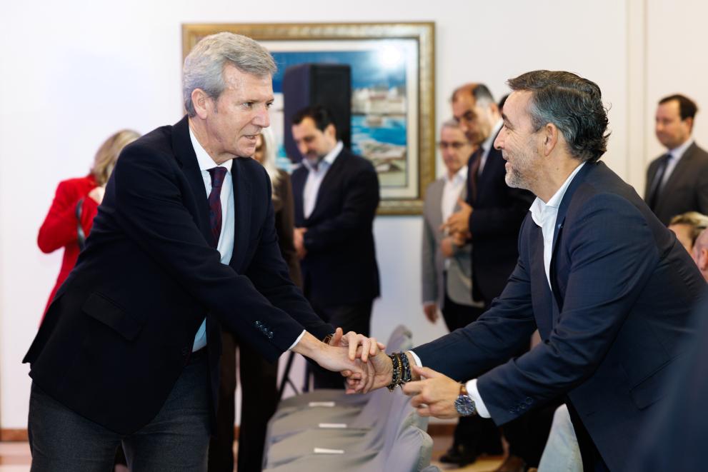 Imaxe 2 de 10 asociada á nova