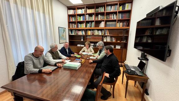 Imagen de la noticia:La Xunta evalúa vías de colaboración con la Asociación Forestal de Galicia para mejorar el aprovechamiento de los recursos f...