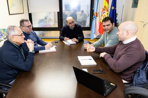 Imaxe da nova:Mar continúa con Asmecruz a rolda de contactos cos axentes socioeconómicos do sector