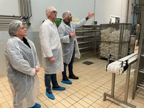 Imagen de la noticia:Medio Rural ensalza la calidad de los quesos amparados por la Denominación de Orixe Protexida San Simón da Costa