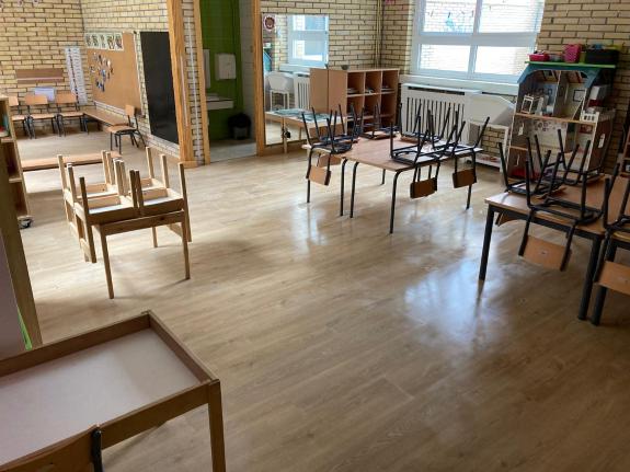 Imaxe da nova:O Colexio Plurilingüe de Tenorio recupera mañá a actividade lectiva ao rematar a Xunta os traballos de reparación e limpeza tras o ...