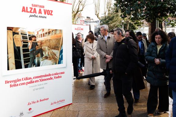 Imaxe da nova:Rueda visita a exposición de fotoxornalismo 