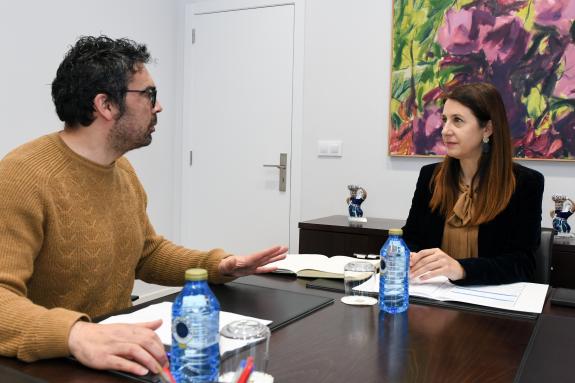 Imagen de la noticia:Medio Rural y A Veiga refuerzan su cooperación en la valorización de la riqueza forestal de este municipio