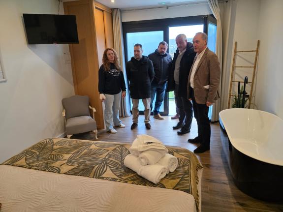 Imagen de la noticia:La Xunta destina cerca de 270.000 euros a la mejora de la competitividad de las empresas del área de Pontevedra a través del...