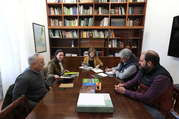 Imaxe da nova:Medio Rural avalía novas vías de colaboración co sector forestal para afondar na certificación de monte en Galicia