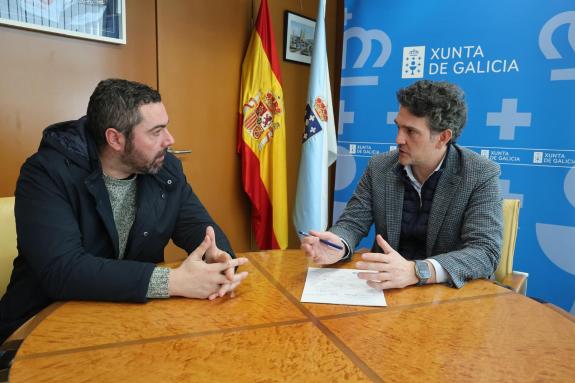 Imaxe da nova:Javier Arias reúnese co alcalde de Baralla para analizar proxectos de interese local